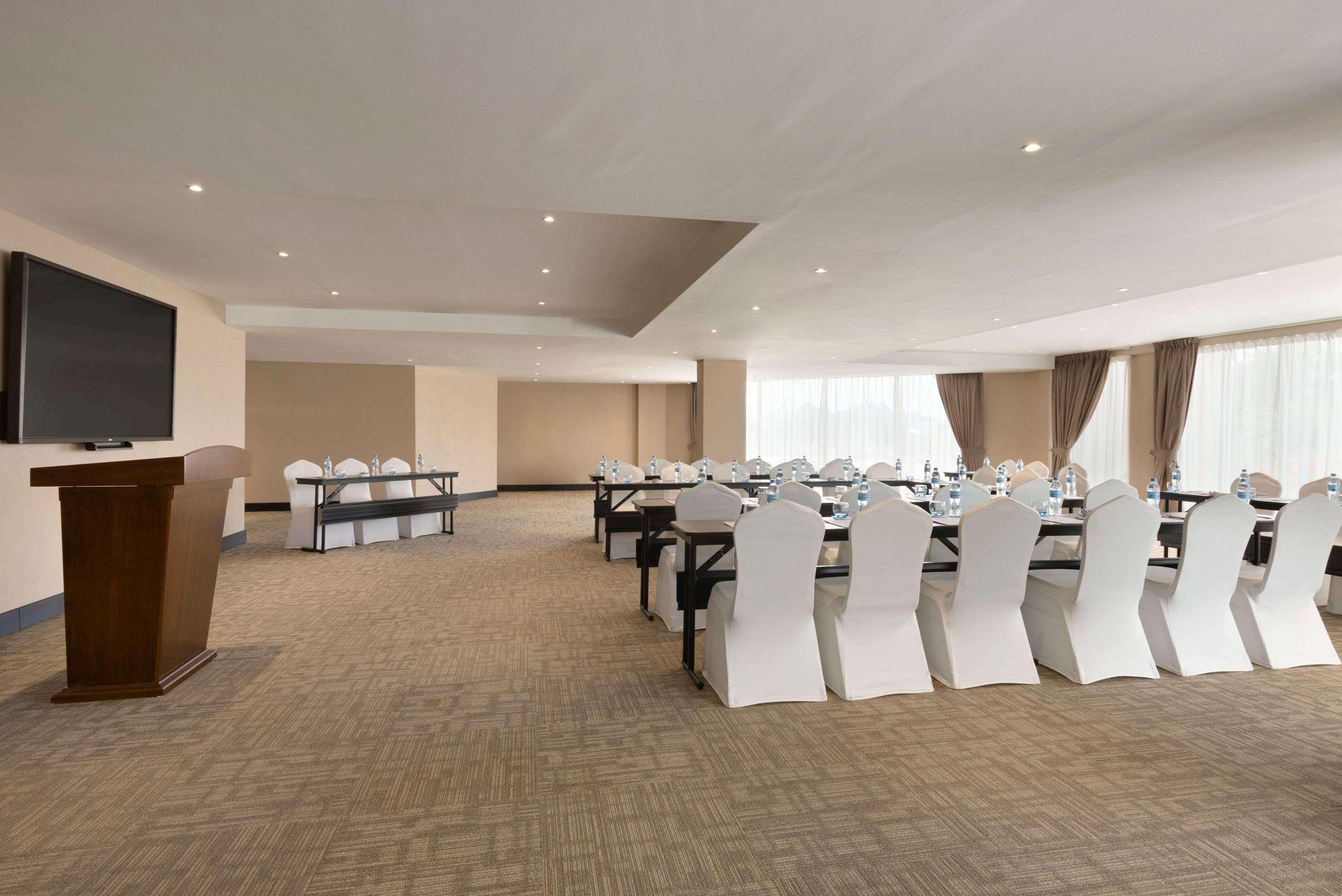Ramada Resort By Wyndham Daressalam Exterior foto
